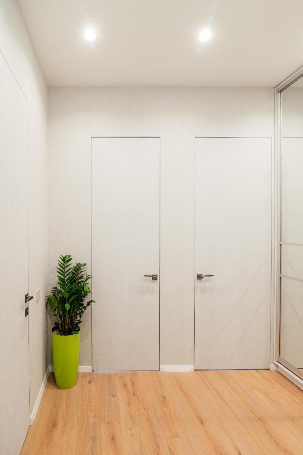 Pearl Premium Apartments 3 Kiev Buitenkant foto