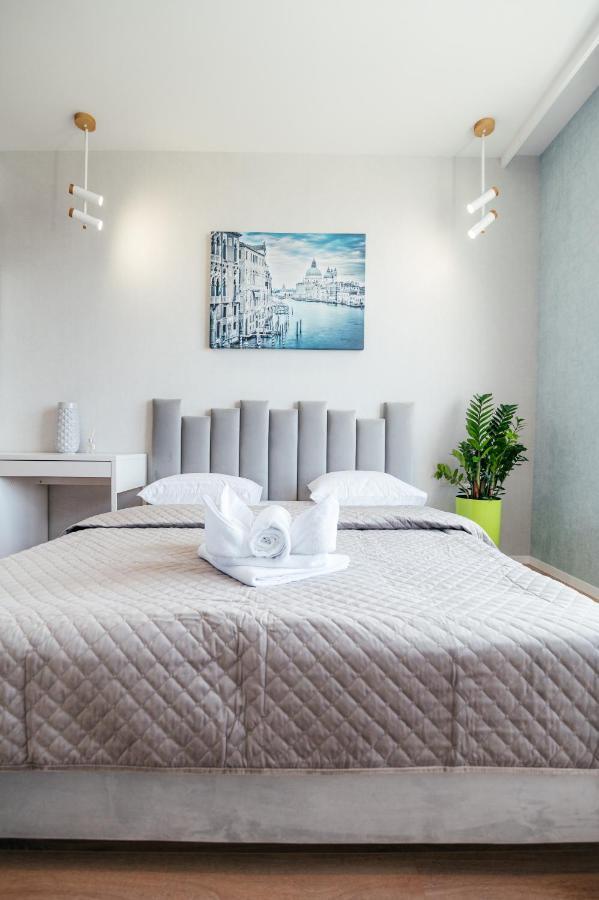 Pearl Premium Apartments 3 Kiev Buitenkant foto